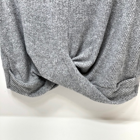Sweater ELOQUII Women’s gray sweater plus size - Picture 3 of 4